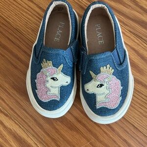 Children’s shoes